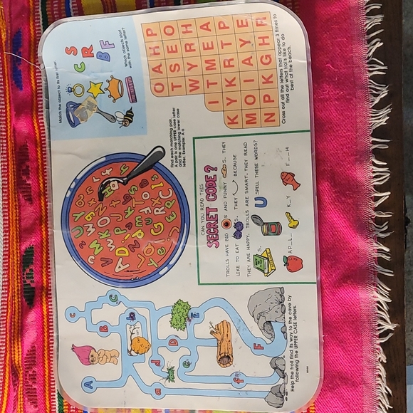 90's Trolls Placemat (authentic) - Picture 2 of 4